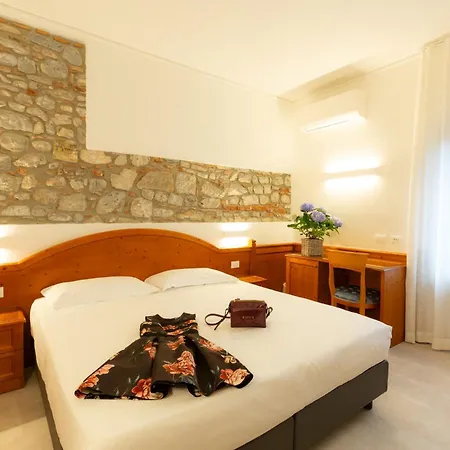 Hotel Al Pomo D'oro