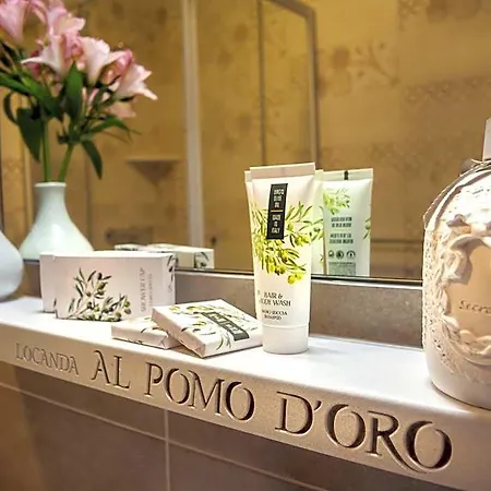Al Pomo D'oro Hotel 3*