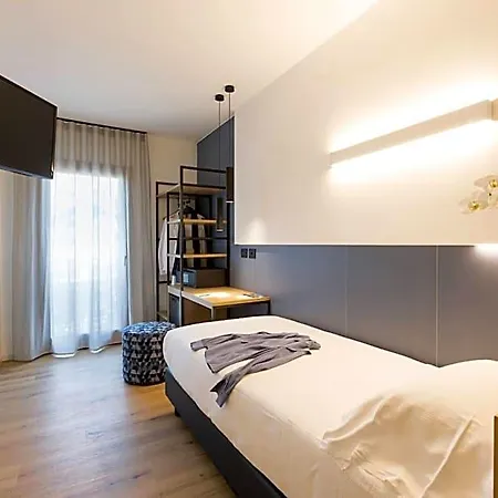 Al Pomo D'oro Hotel