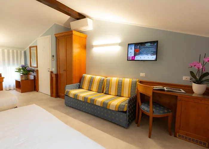 Al Pomo D'oro Szálloda