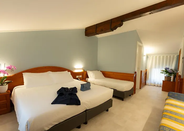 Szálloda Al Pomo D'oro 3*